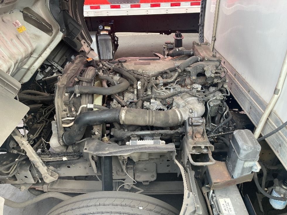 Refrigerated Truck-Light and Medium Duty Trucks-Isuzu-2018-NQR-Torrance-CA-85,900\n\t\tmiles-$ 53,500 - Image 21