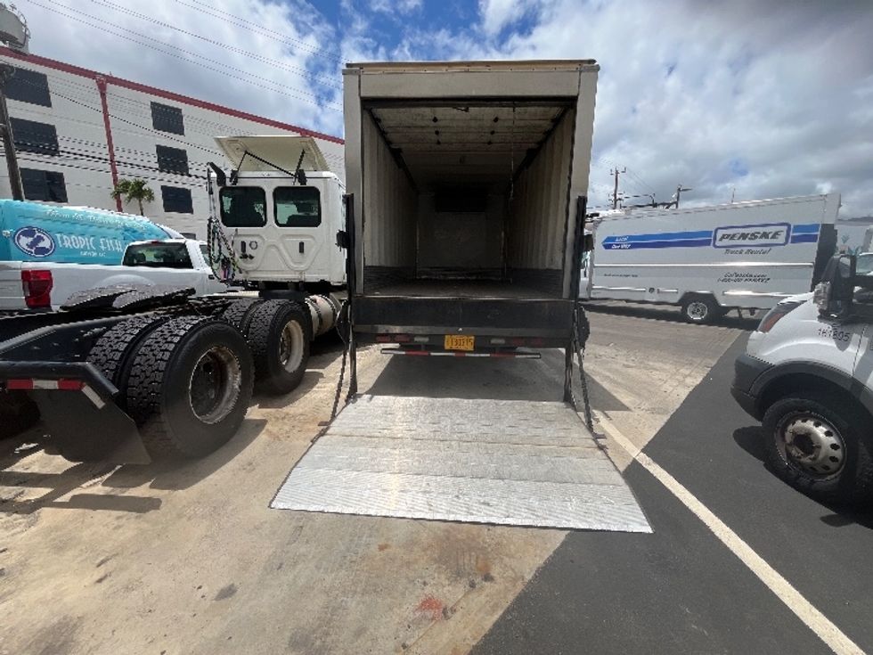 Refrigerated Truck-Light and Medium Duty Trucks-Isuzu-2018-NQR-Torrance-CA-85,900\n\t\tmiles-$ 53,500 - Image 9