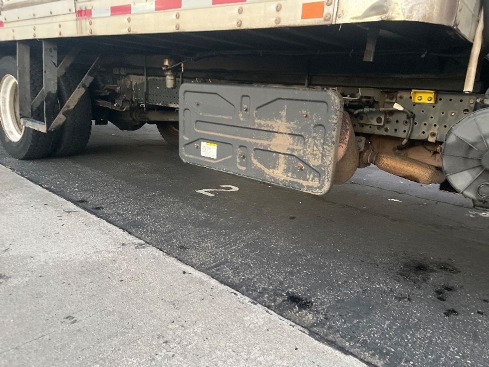 Refrigerated Truck-Light and Medium Duty Trucks-Isuzu-2018-NQR-Torrance-CA-91,001\n\t\tmiles-$ 51,500 - Image 14