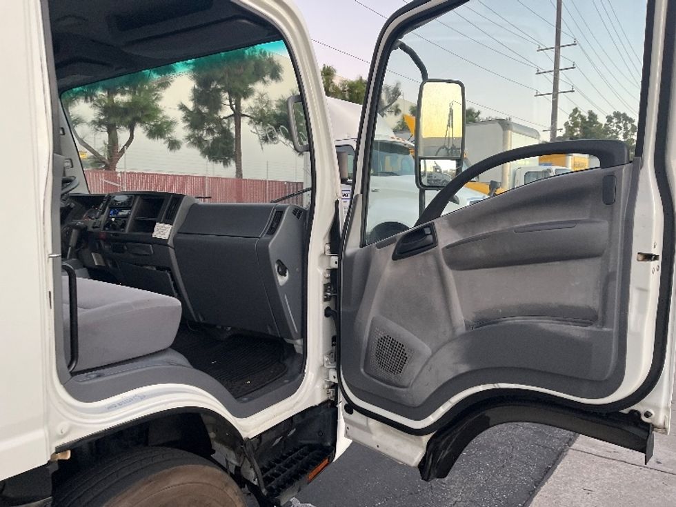 Refrigerated Truck-Light and Medium Duty Trucks-Isuzu-2018-NQR-Torrance-CA-91,001\n\t\tmiles-$ 51,500 - Image 20