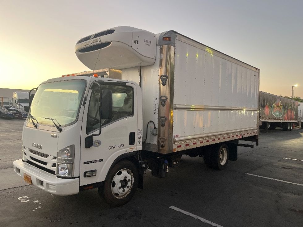 Refrigerated Truck-Light and Medium Duty Trucks-Isuzu-2018-NQR-Torrance-CA-91,001\n\t\tmiles-$ 51,500 - Image 3