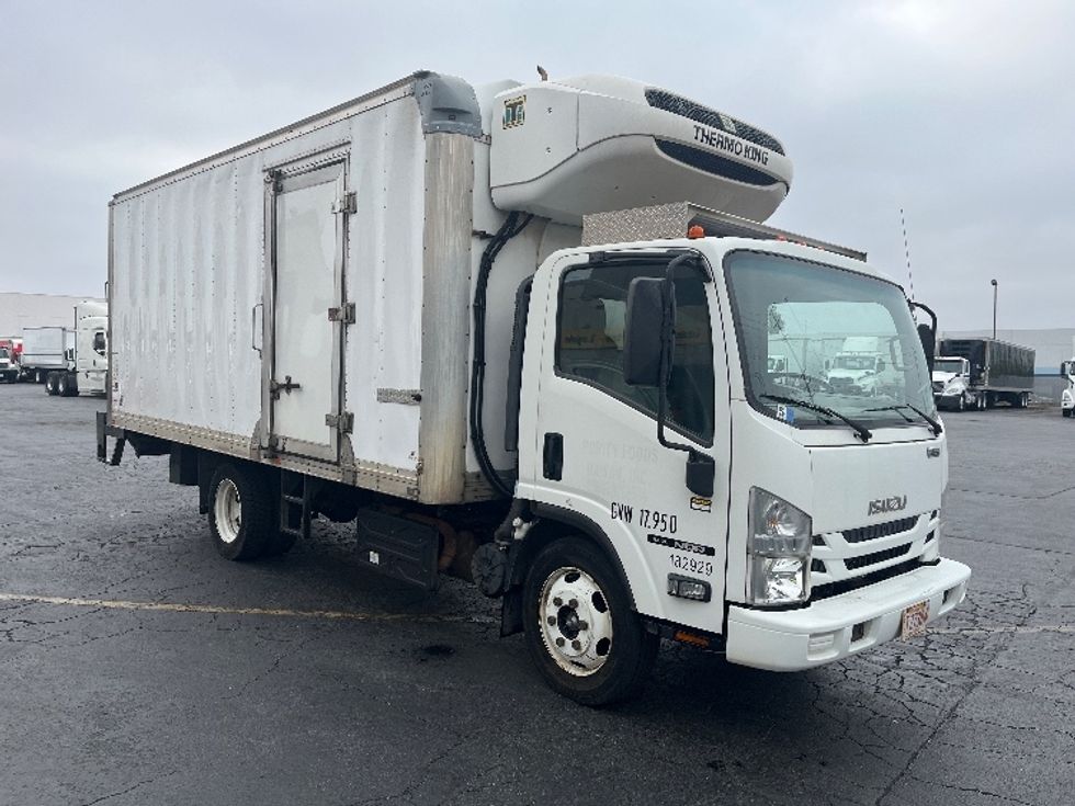 Refrigerated Truck-Light and Medium Duty Trucks-Isuzu-2018-NQR-Torrance-CA-97,607\n\t\tmiles-$ 50,000 - Image 1
