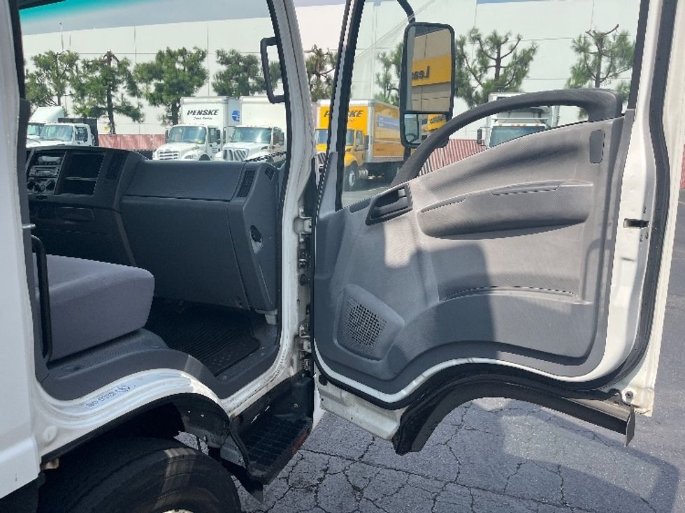 Refrigerated Truck-Light and Medium Duty Trucks-Isuzu-2018-NQR-Torrance-CA-97,607\n\t\tmiles-$ 50,000 - Image 20