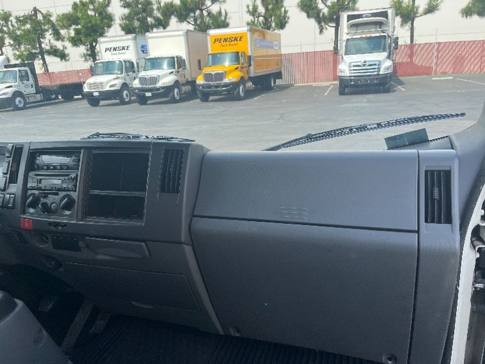 Refrigerated Truck-Light and Medium Duty Trucks-Isuzu-2018-NQR-Torrance-CA-97,607\n\t\tmiles-$ 50,000 - Image 21