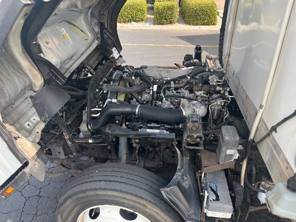 Refrigerated Truck-Light and Medium Duty Trucks-Isuzu-2018-NQR-Torrance-CA-97,607\n\t\tmiles-$ 50,000 - Image 24