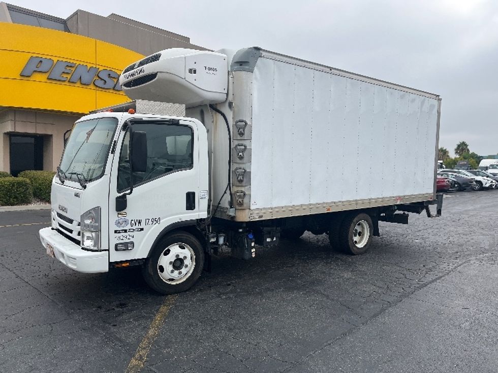 Refrigerated Truck-Light and Medium Duty Trucks-Isuzu-2018-NQR-Torrance-CA-97,607\n\t\tmiles-$ 50,000 - Image 3