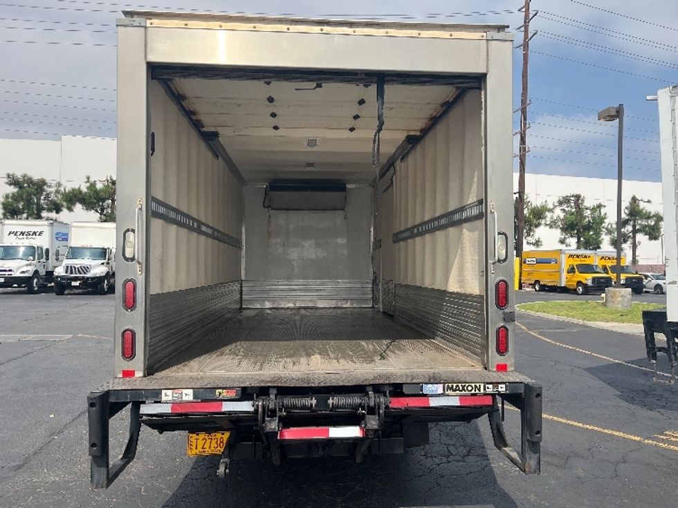 Refrigerated Truck-Light and Medium Duty Trucks-Isuzu-2018-NQR-Torrance-CA-97,607\n\t\tmiles-$ 50,000 - Image 8
