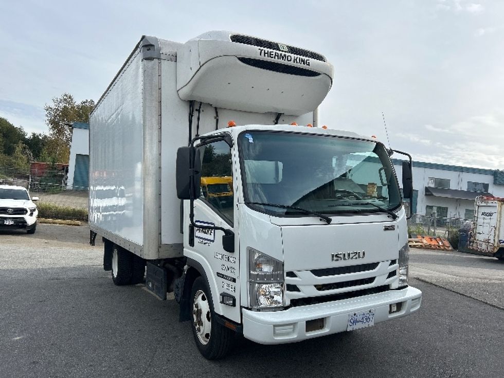 Refrigerated Truck-Light and Medium Duty Trucks-Isuzu-2018-NRR-Burnaby-BC-171,031\n\t\tkm-$ 64,500 - Image 1