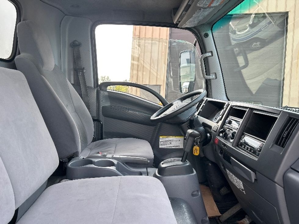 Refrigerated Truck-Light and Medium Duty Trucks-Isuzu-2018-NRR-Delta-BC-175,564\n\t\tkm-$ 68,250 - Image 21