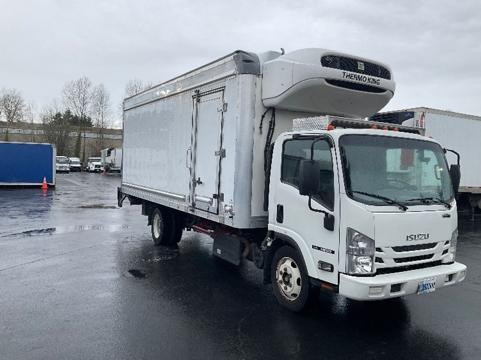 Refrigerated Truck-Light and Medium Duty Trucks-Isuzu-2018-NRR-Kent-WA-139,262\n\t\tmiles-$ 47,000 - Image 1