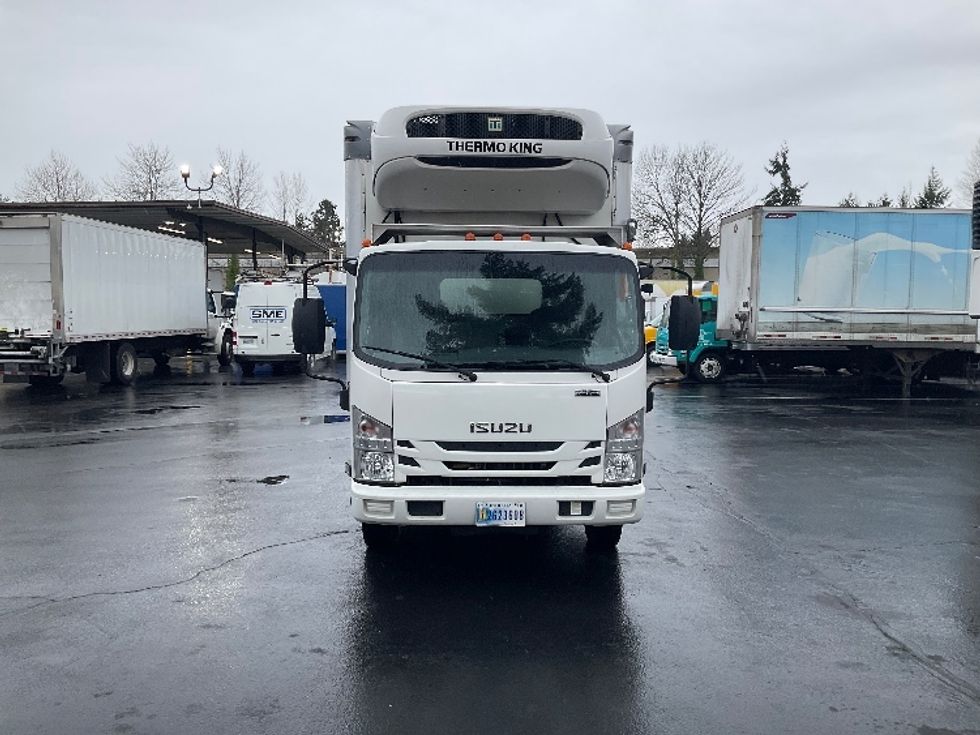 Refrigerated Truck-Light and Medium Duty Trucks-Isuzu-2018-NRR-Kent-WA-139,262\n\t\tmiles-$ 47,000 - Image 2