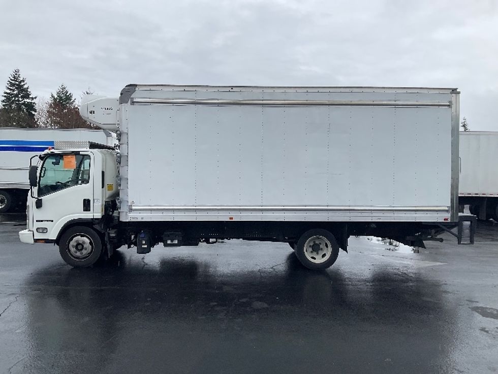 Refrigerated Truck-Light and Medium Duty Trucks-Isuzu-2018-NRR-Kent-WA-139,262\n\t\tmiles-$ 47,000 - Image 4
