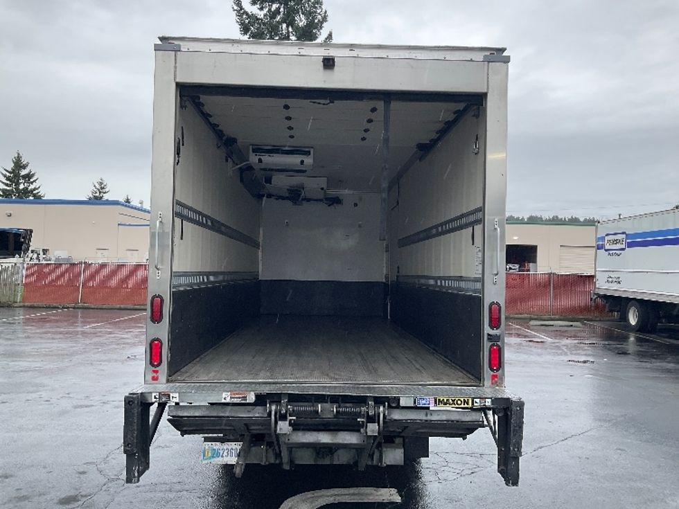 Refrigerated Truck-Light and Medium Duty Trucks-Isuzu-2018-NRR-Kent-WA-139,262\n\t\tmiles-$ 47,000 - Image 8