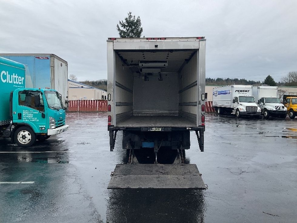 Refrigerated Truck-Light and Medium Duty Trucks-Isuzu-2018-NRR-Kent-WA-139,262\n\t\tmiles-$ 47,000 - Image 9