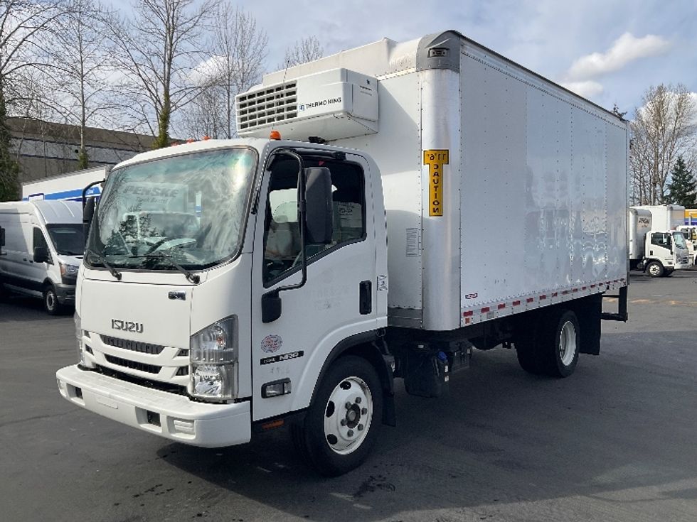Refrigerated Truck-Light and Medium Duty Trucks-Isuzu-2018-NRR-Kent-WA-87,673\n\t\tmiles-$ 52,000 - Image 3