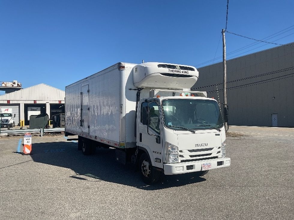 Refrigerated Truck-Light and Medium Duty Trucks-Isuzu-2018-NRR-Londonderry-NH-185,750\n\t\tmiles-$ 37,750 - Image 1
