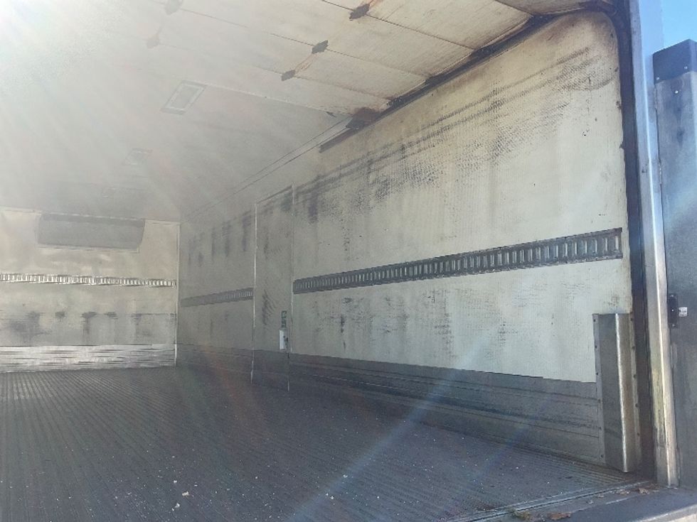 Refrigerated Truck-Light and Medium Duty Trucks-Isuzu-2018-NRR-Londonderry-NH-185,750\n\t\tmiles-$ 37,750 - Image 12