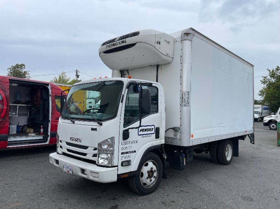 Refrigerated Truck-Light and Medium Duty Trucks-Isuzu-2018-NRR-Surrey-BC-217,751\n\t\tkm-$ 64,750 - Image 3