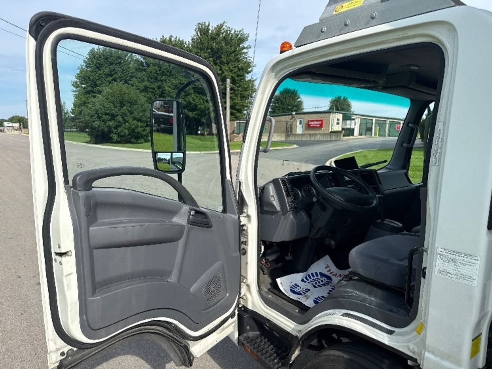 Refrigerated Truck-Light and Medium Duty Trucks-Isuzu-2019-NPR-La Porte-IN-120,796\n\t\tmiles-$ 44,000 - Image 15