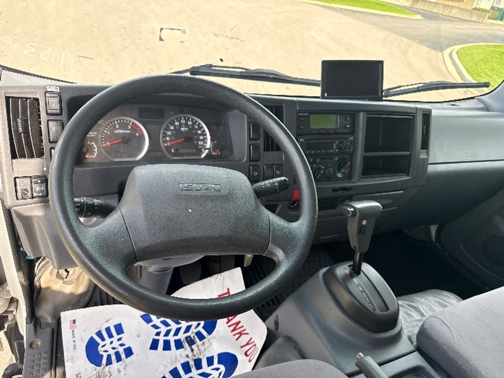 Refrigerated Truck-Light and Medium Duty Trucks-Isuzu-2019-NPR-La Porte-IN-120,796\n\t\tmiles-$ 44,000 - Image 16