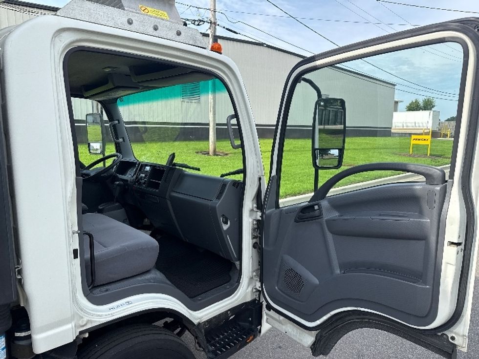 Refrigerated Truck-Light and Medium Duty Trucks-Isuzu-2019-NPR-La Porte-IN-120,796\n\t\tmiles-$ 44,000 - Image 19