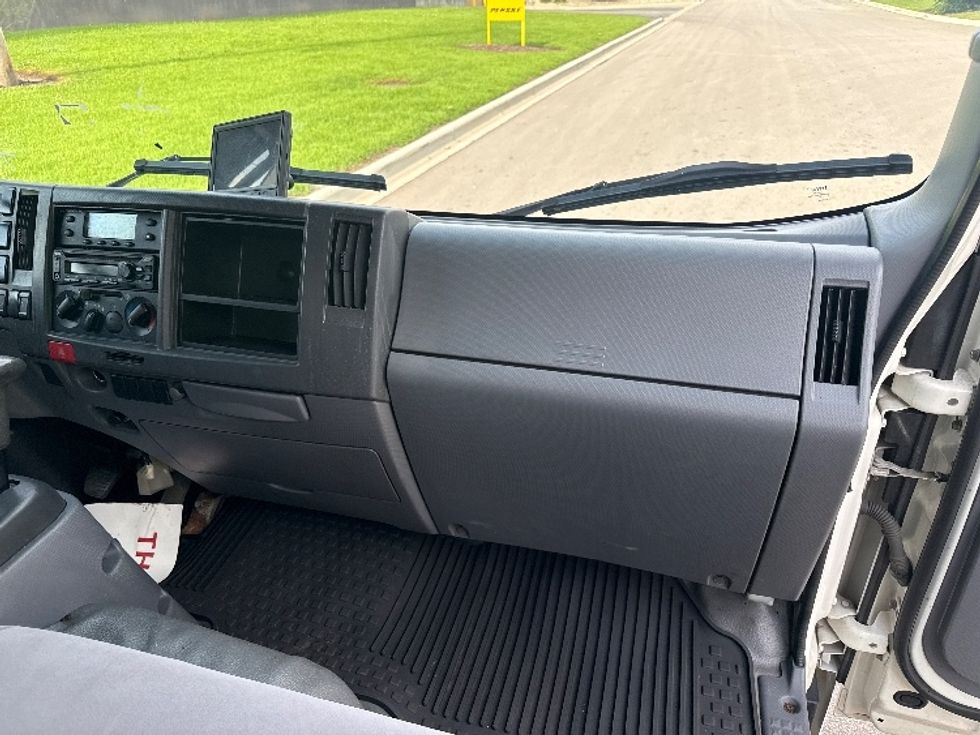 Refrigerated Truck-Light and Medium Duty Trucks-Isuzu-2019-NPR-La Porte-IN-120,796\n\t\tmiles-$ 44,000 - Image 20