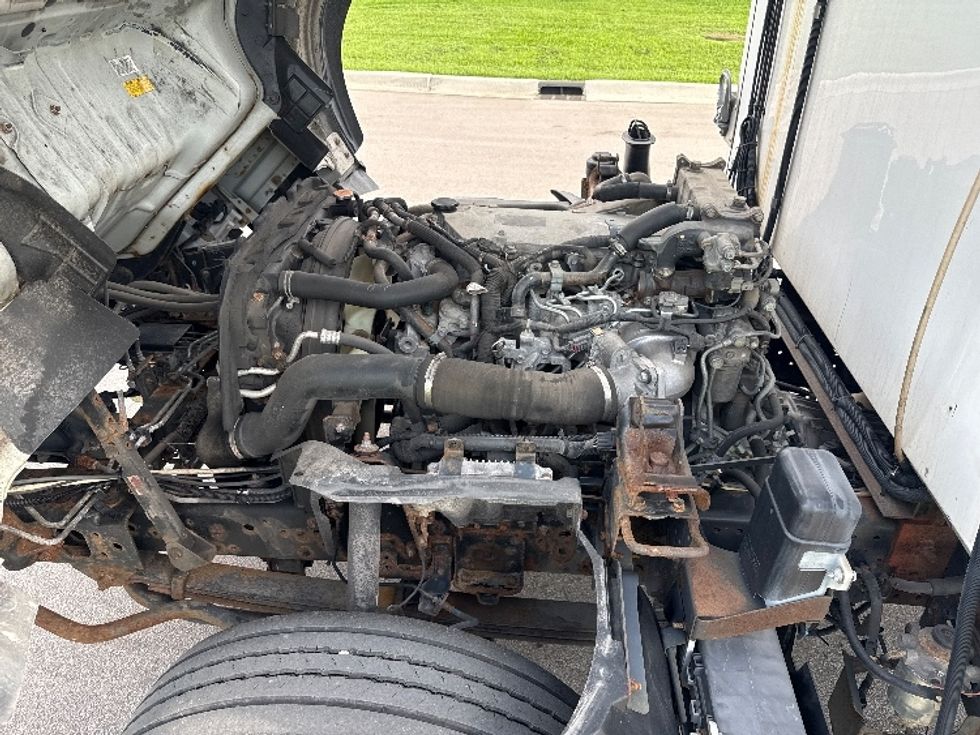 Refrigerated Truck-Light and Medium Duty Trucks-Isuzu-2019-NPR-La Porte-IN-120,796\n\t\tmiles-$ 44,000 - Image 23