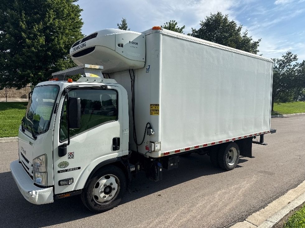 Refrigerated Truck-Light and Medium Duty Trucks-Isuzu-2019-NPR-La Porte-IN-120,796\n\t\tmiles-$ 44,000 - Image 3