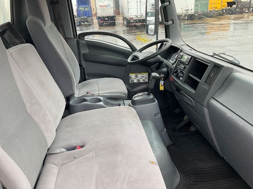 Refrigerated Truck-Light and Medium Duty Trucks-Isuzu-2019-NPR-Muskogee-OK-133,400\n\t\tmiles-$ 43,000 - Image 22