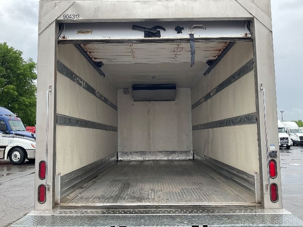 Refrigerated Truck-Light and Medium Duty Trucks-Isuzu-2019-NPR-Muskogee-OK-133,400\n\t\tmiles-$ 43,000 - Image 8