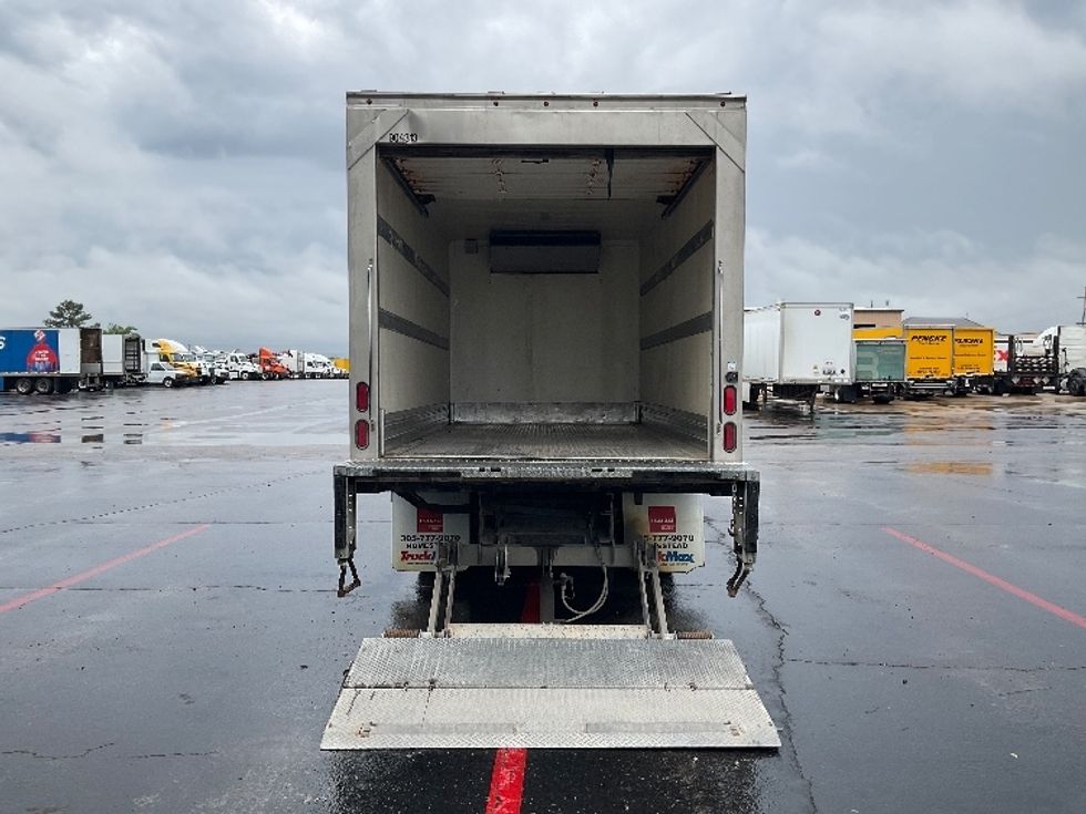 Refrigerated Truck-Light and Medium Duty Trucks-Isuzu-2019-NPR-Muskogee-OK-133,400\n\t\tmiles-$ 43,000 - Image 9