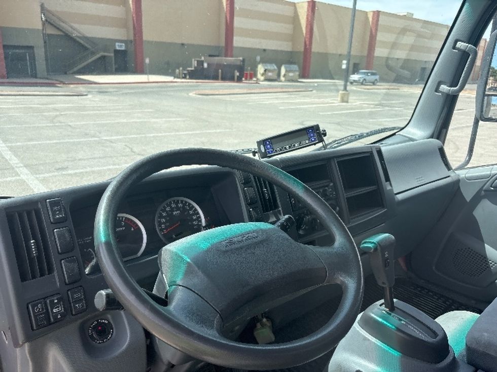 Refrigerated Truck-Light and Medium Duty Trucks-Isuzu-2019-NPRXD-Albuquerque-NM-147,305\n\t\tmiles-$ 49,000 - Image 16