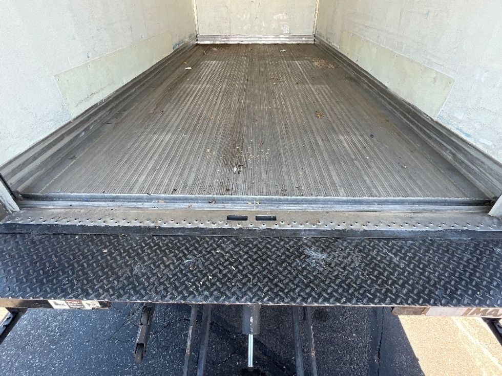 Refrigerated Truck-Light and Medium Duty Trucks-Isuzu-2019-NPRXD-Albuquerque-NM-181,022\n\t\tmiles-$ 41,250 - Image 10