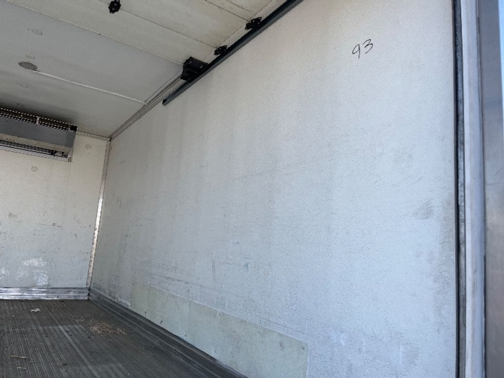Refrigerated Truck-Light and Medium Duty Trucks-Isuzu-2019-NPRXD-Albuquerque-NM-181,022\n\t\tmiles-$ 41,250 - Image 12