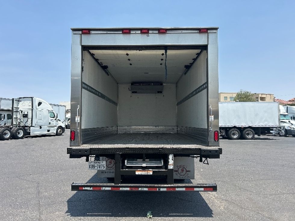 Refrigerated Truck-Light and Medium Duty Trucks-Isuzu-2019-NPRXD-El Paso-TX-173,552\n\t\tmiles-$ 41,500 - Image 8
