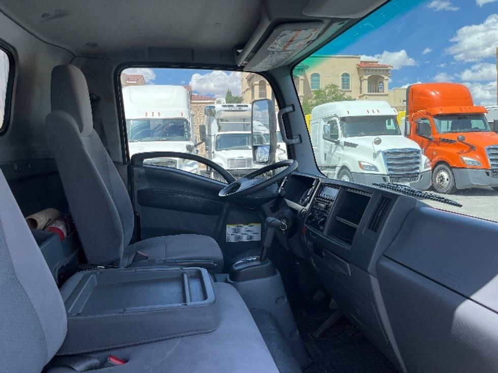 Refrigerated Truck-Light and Medium Duty Trucks-Isuzu-2019-NPRXD-El Paso-TX-92,730\n\t\tmiles-$ 51,750 - Image 22