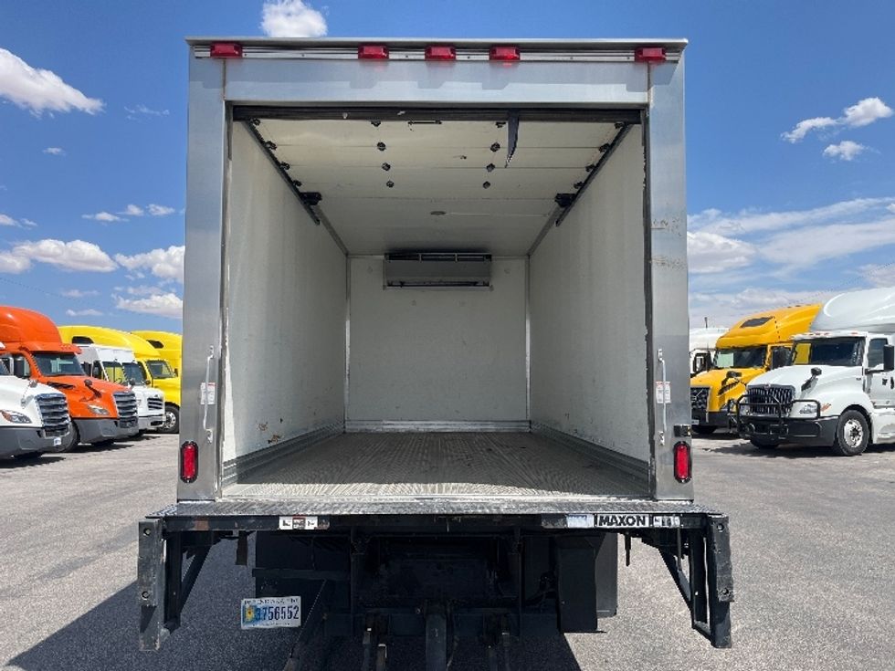 Refrigerated Truck-Light and Medium Duty Trucks-Isuzu-2019-NPRXD-El Paso-TX-92,730\n\t\tmiles-$ 51,750 - Image 8