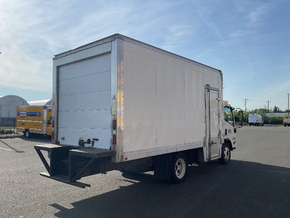 Refrigerated Truck-Light and Medium Duty Trucks-Isuzu-2019-NPRXD-Everett-WA-76,299\n\t\tmiles-$ 53,750 - Image 13