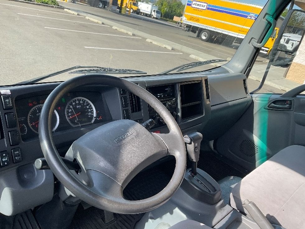 Refrigerated Truck-Light and Medium Duty Trucks-Isuzu-2019-NPRXD-Everett-WA-76,299\n\t\tmiles-$ 53,750 - Image 17
