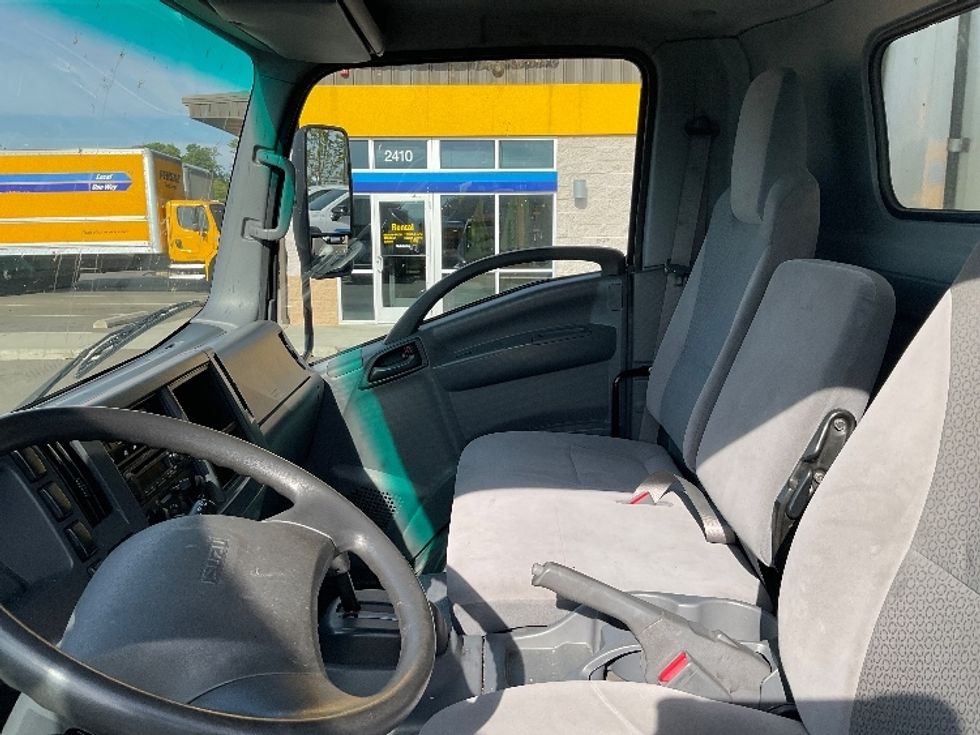 Refrigerated Truck-Light and Medium Duty Trucks-Isuzu-2019-NPRXD-Everett-WA-76,299\n\t\tmiles-$ 53,750 - Image 19