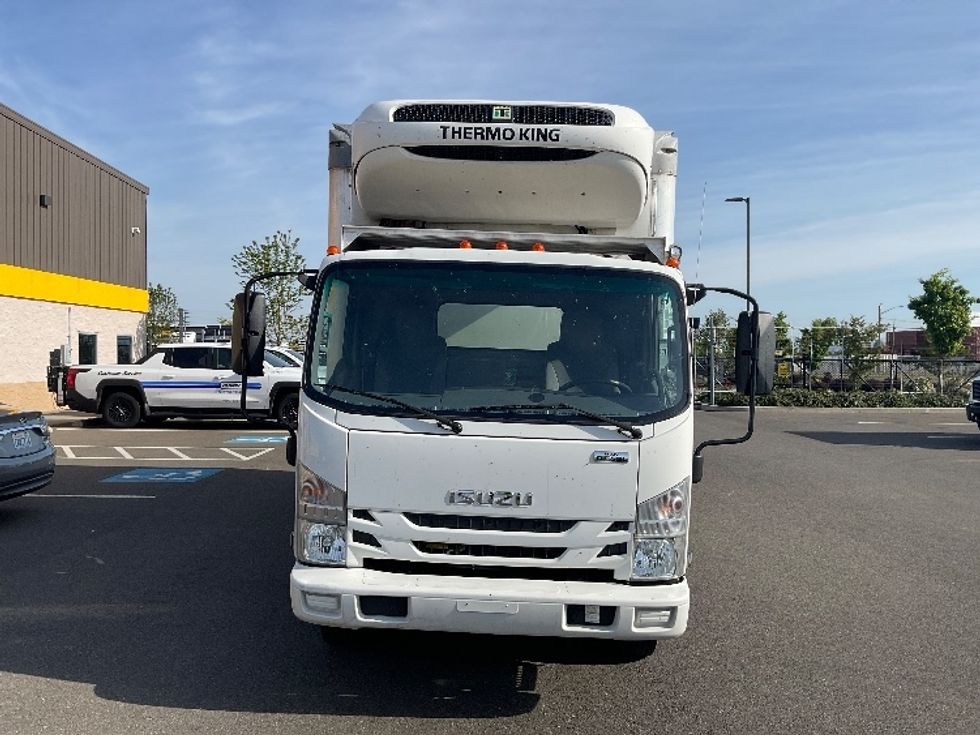 Refrigerated Truck-Light and Medium Duty Trucks-Isuzu-2019-NPRXD-Everett-WA-76,299\n\t\tmiles-$ 53,750 - Image 2