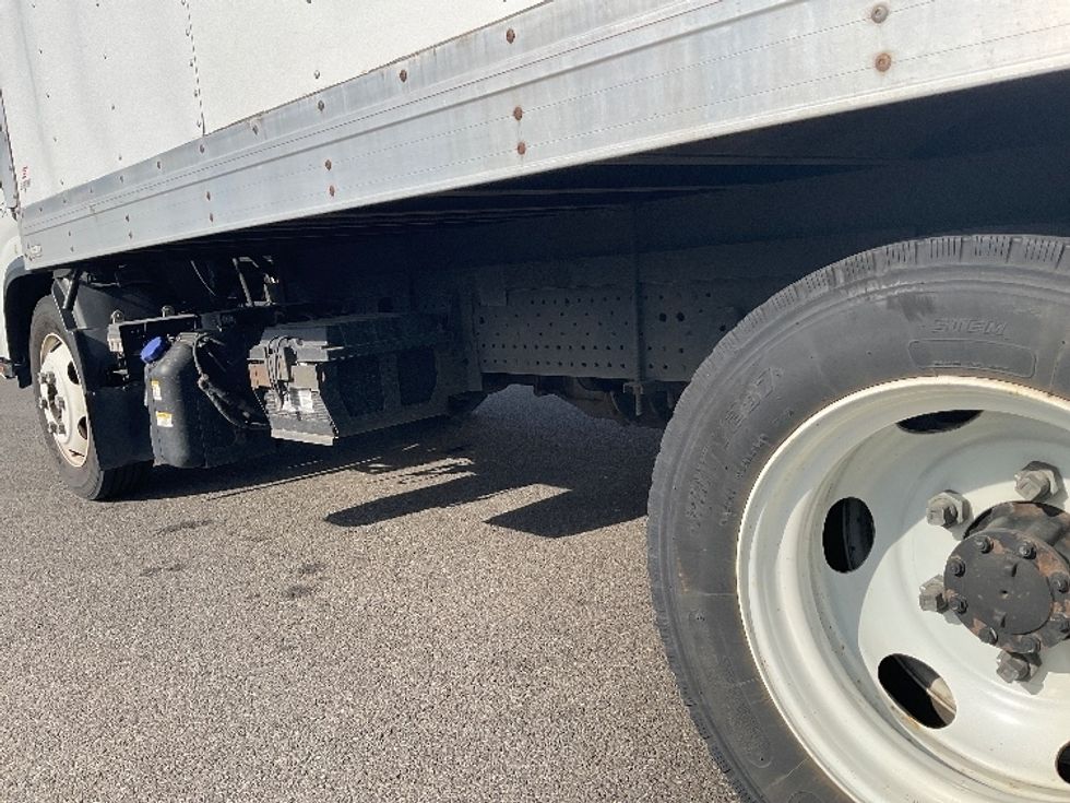 Refrigerated Truck-Light and Medium Duty Trucks-Isuzu-2019-NPRXD-Everett-WA-76,299\n\t\tmiles-$ 53,750 - Image 5