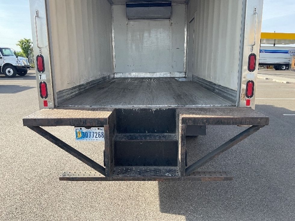 Refrigerated Truck-Light and Medium Duty Trucks-Isuzu-2019-NPRXD-Everett-WA-76,299\n\t\tmiles-$ 53,750 - Image 9