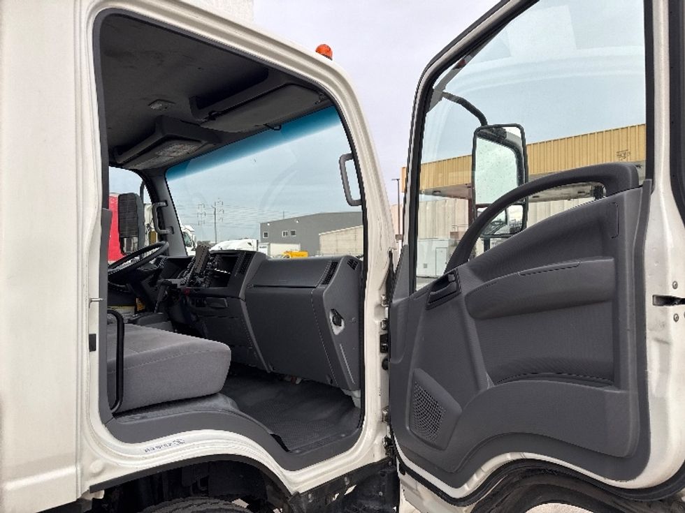 Refrigerated Truck-Light and Medium Duty Trucks-Isuzu-2019-NPRXD-Salt Lake City-UT-182,713\n\t\tmiles-$ 39,000 - Image 20