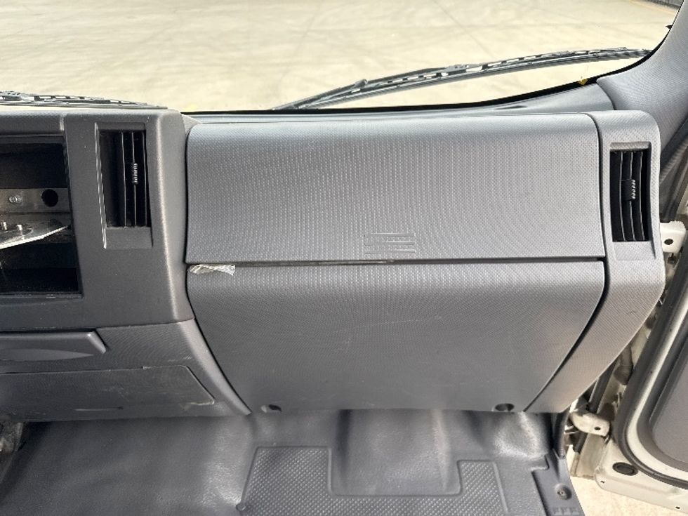 Refrigerated Truck-Light and Medium Duty Trucks-Isuzu-2019-NPRXD-Salt Lake City-UT-182,713\n\t\tmiles-$ 39,000 - Image 21