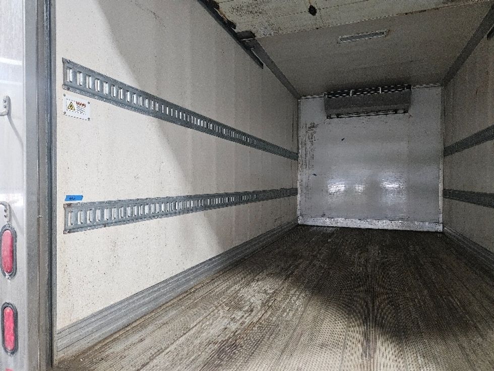 Refrigerated Truck-Light and Medium Duty Trucks-Isuzu-2019-NQR-Brooklyn Park-MN-33,956\n\t\tmiles-$ 59,750 - Image 11