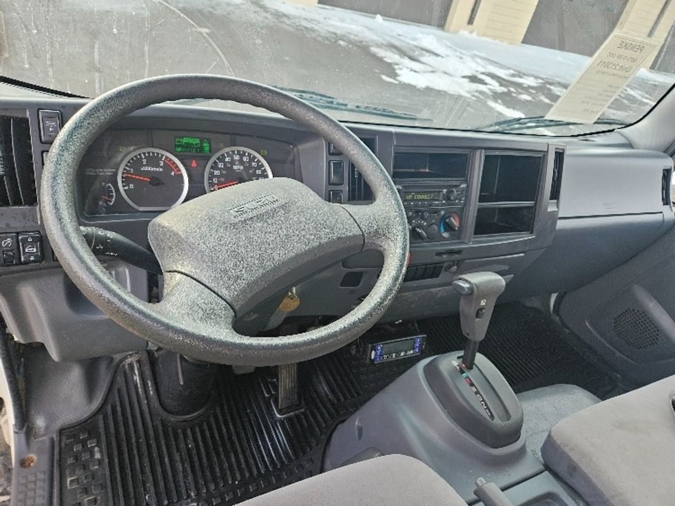 Refrigerated Truck-Light and Medium Duty Trucks-Isuzu-2019-NQR-Brooklyn Park-MN-33,956\n\t\tmiles-$ 59,750 - Image 18