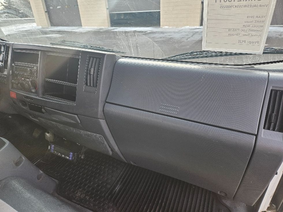 Refrigerated Truck-Light and Medium Duty Trucks-Isuzu-2019-NQR-Brooklyn Park-MN-33,956\n\t\tmiles-$ 59,750 - Image 21