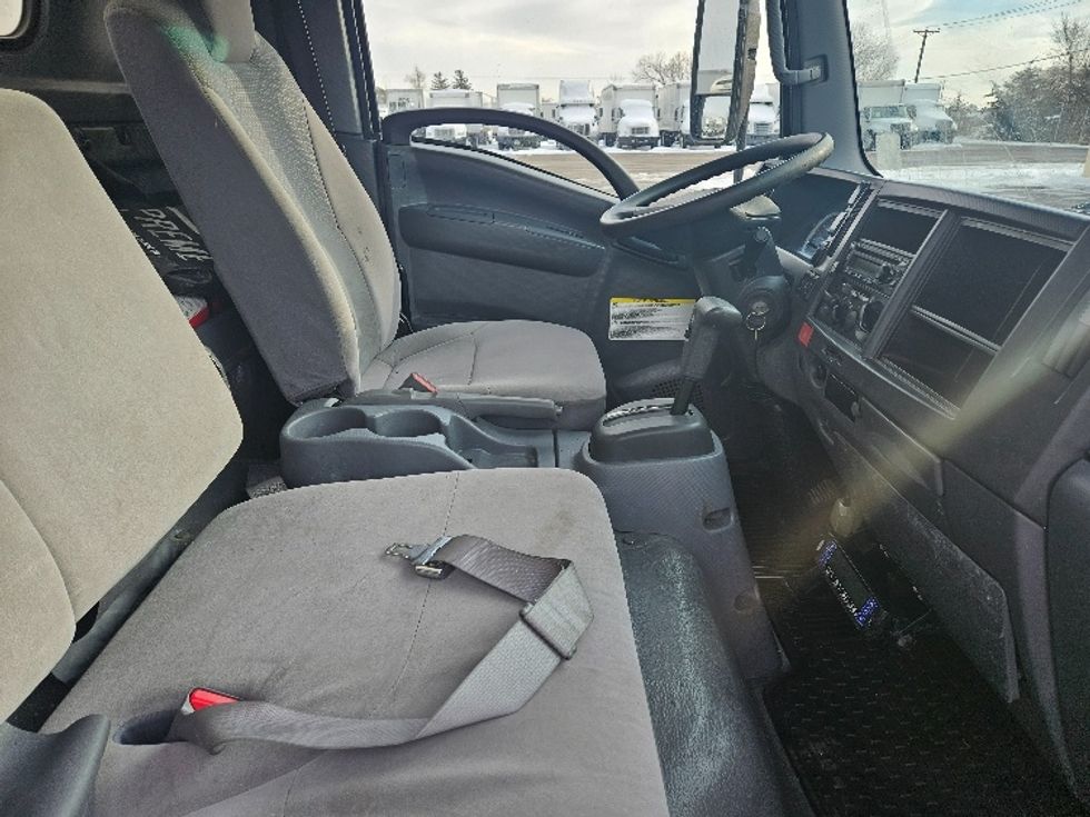 Refrigerated Truck-Light and Medium Duty Trucks-Isuzu-2019-NQR-Brooklyn Park-MN-33,956\n\t\tmiles-$ 59,750 - Image 22