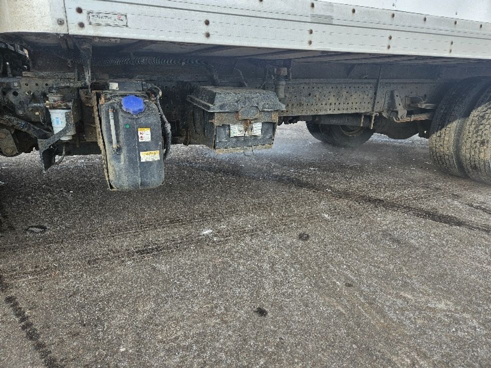 Refrigerated Truck-Light and Medium Duty Trucks-Isuzu-2019-NQR-Brooklyn Park-MN-33,956\n\t\tmiles-$ 59,750 - Image 5